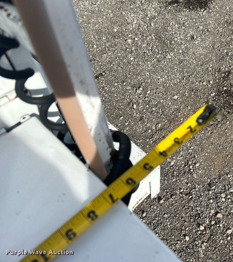 image for item OM9214 1987 Hesco 150010  mobile power unit