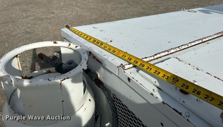 image for item OM9214 1987 Hesco 150010  mobile power unit