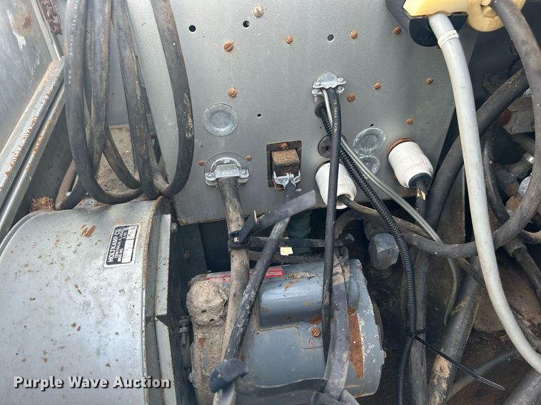 image for item OM9214 1987 Hesco 150010  mobile power unit