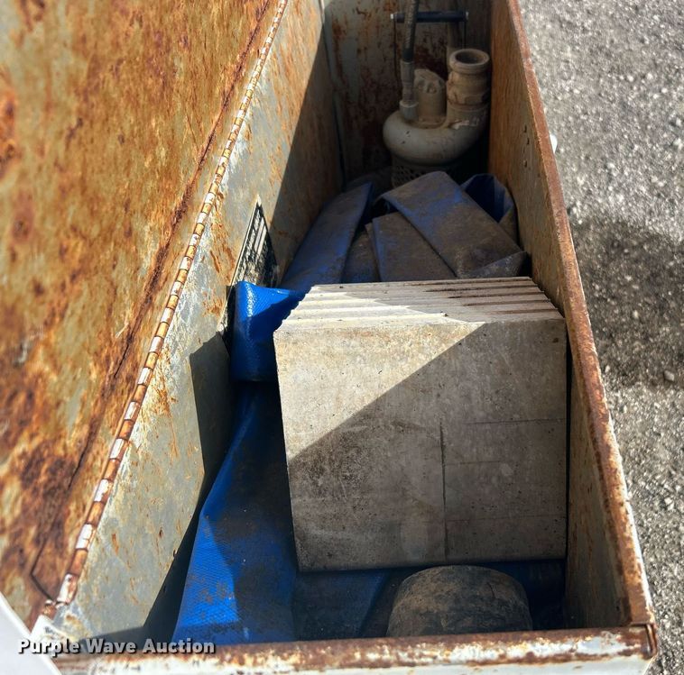 image for item OM9214 1987 Hesco 150010  mobile power unit