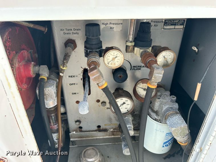 image for item OM9214 1987 Hesco 150010  mobile power unit