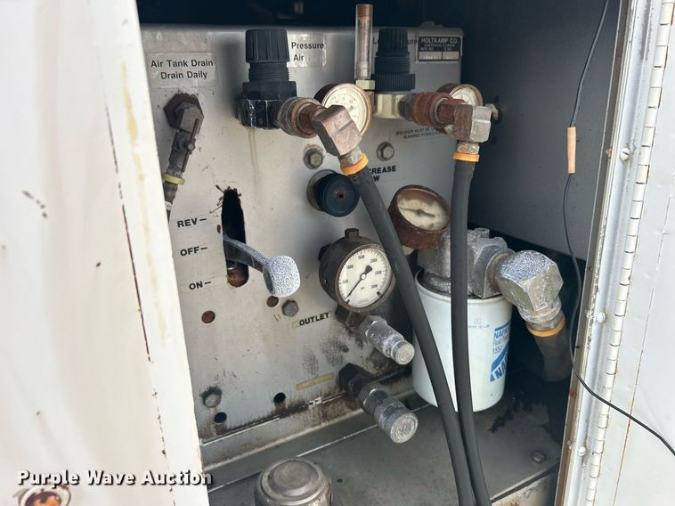 image for item OM9214 1987 Hesco 150010  mobile power unit