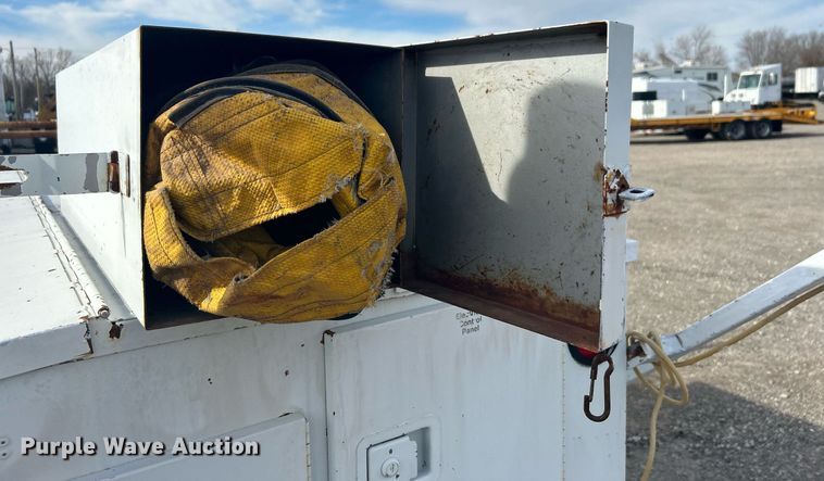 image for item OM9214 1987 Hesco 150010  mobile power unit