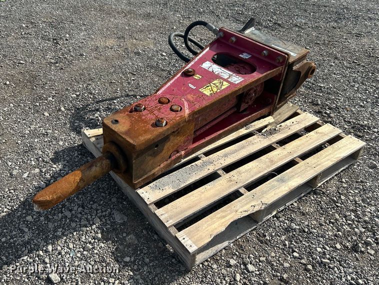 image for item OM9215 Breaker