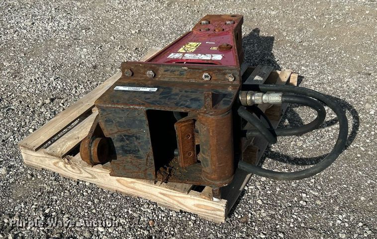 image for item OM9215 Breaker