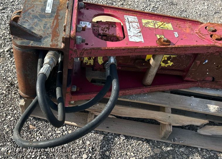 image for item OM9215 Breaker