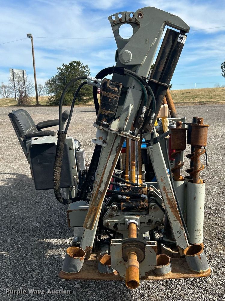 image for item OM9216 2014 TT Technologies Grundodrill 4X  directional boring unit