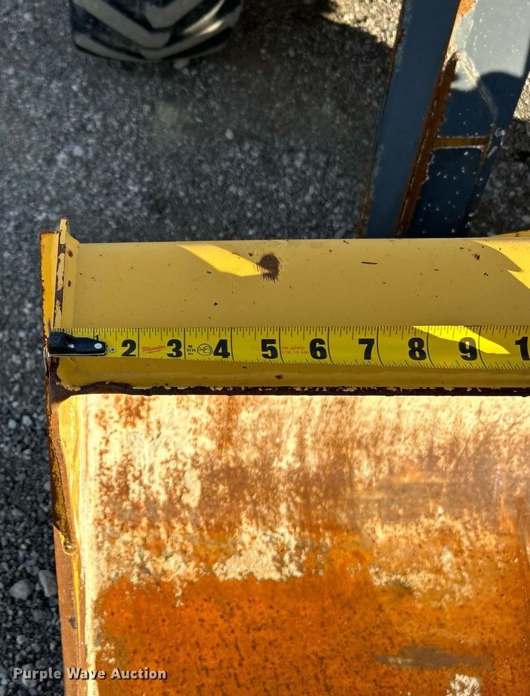 image for item OM9221 2013 John Deere 310SK  backhoe