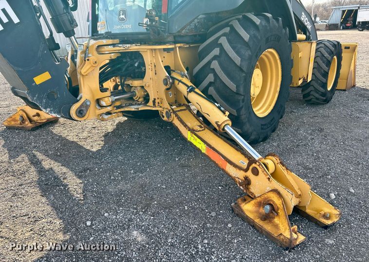 image for item OM9221 2013 John Deere 310SK  backhoe
