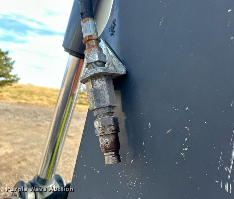 image for item OM9221 2013 John Deere 310SK  backhoe