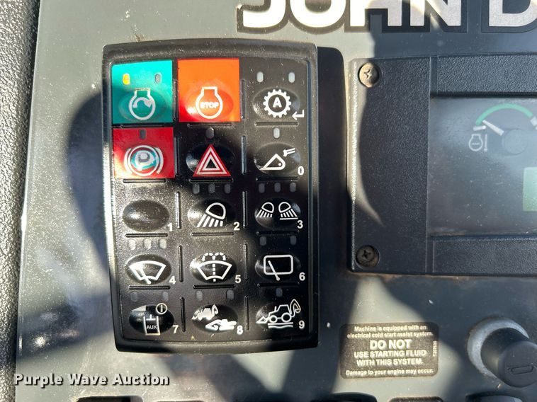 image for item OM9221 2013 John Deere 310SK  backhoe