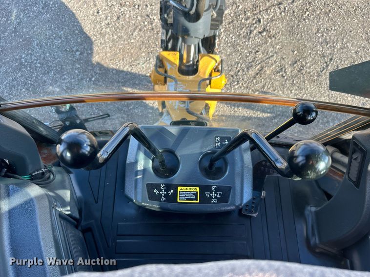 image for item OM9221 2013 John Deere 310SK  backhoe