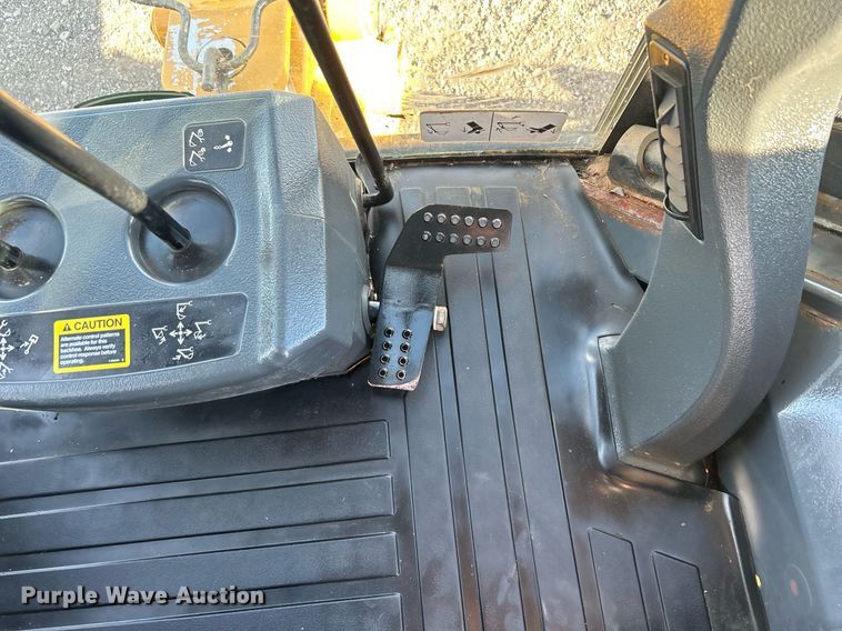 image for item OM9221 2013 John Deere 310SK  backhoe