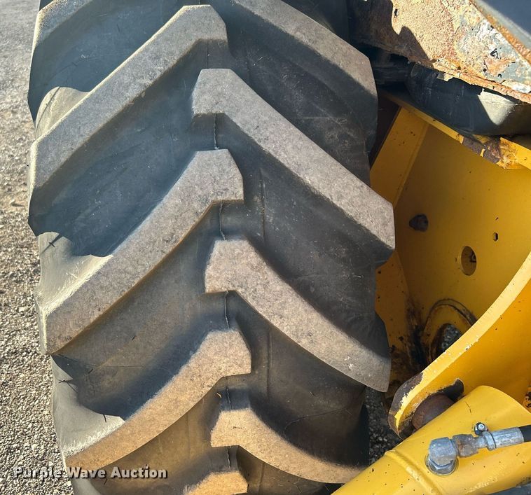 image for item OM9221 2013 John Deere 310SK  backhoe