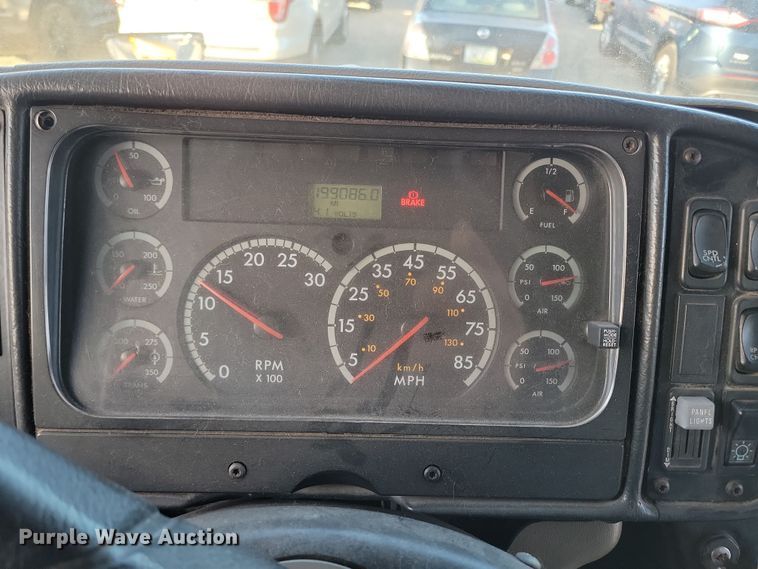 image for item DL7762 2006 Freightliner FS65  school bus