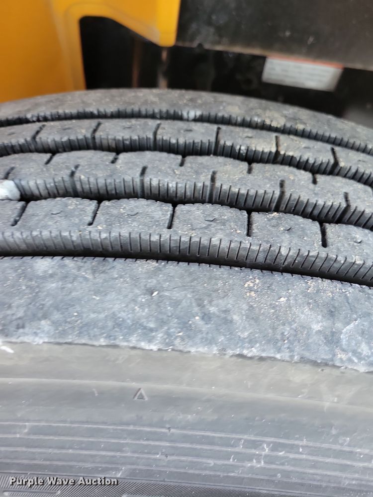 image for item DL7762 2006 Freightliner FS65  school bus