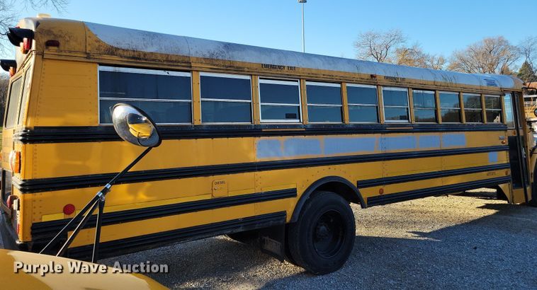 image for item DL7763 2004 Freightliner FS65  school bus