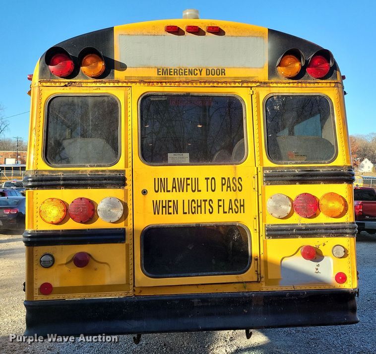 image for item DL7763 2004 Freightliner FS65  school bus