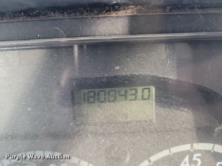 image for item DL7763 2004 Freightliner FS65  school bus