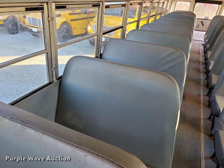 image for item DL7763 2004 Freightliner FS65  school bus