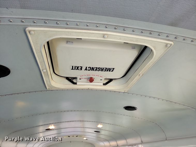 image for item DL7763 2004 Freightliner FS65  school bus