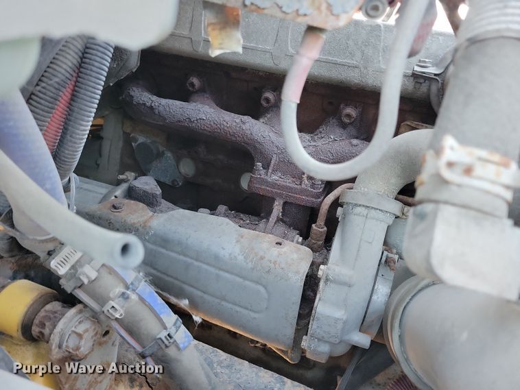 image for item DL7763 2004 Freightliner FS65  school bus