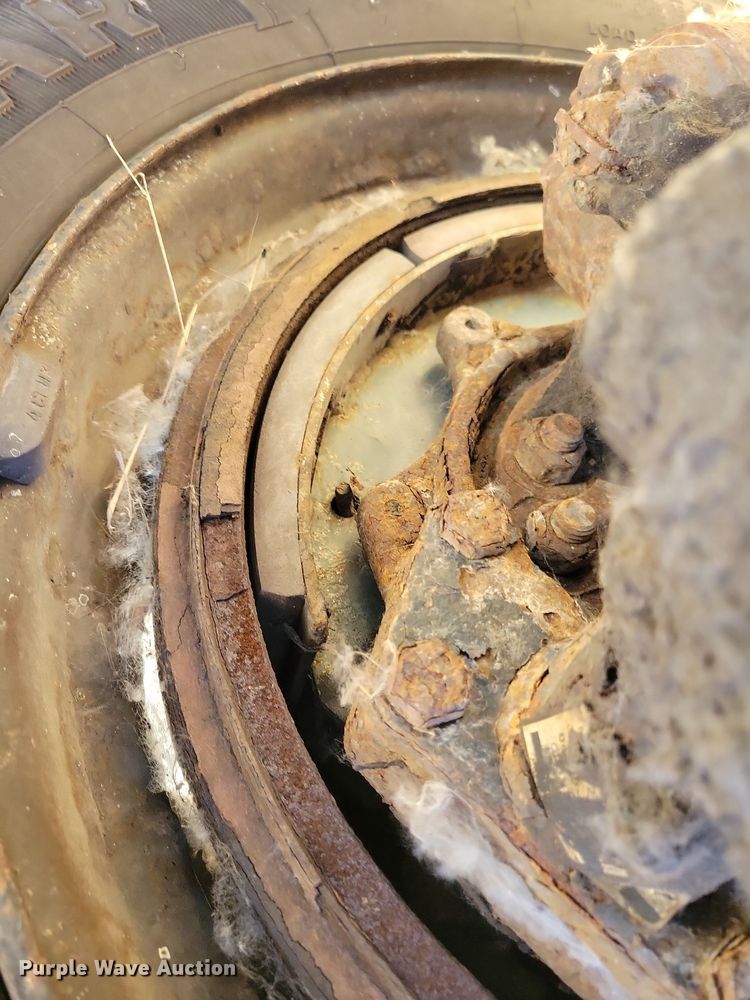 image for item DL7763 2004 Freightliner FS65  school bus