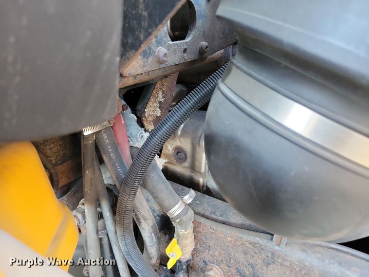 image for item DL7764 2008 Freightliner B2  school bus