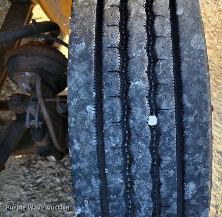 image for item DL7764 2008 Freightliner B2  school bus