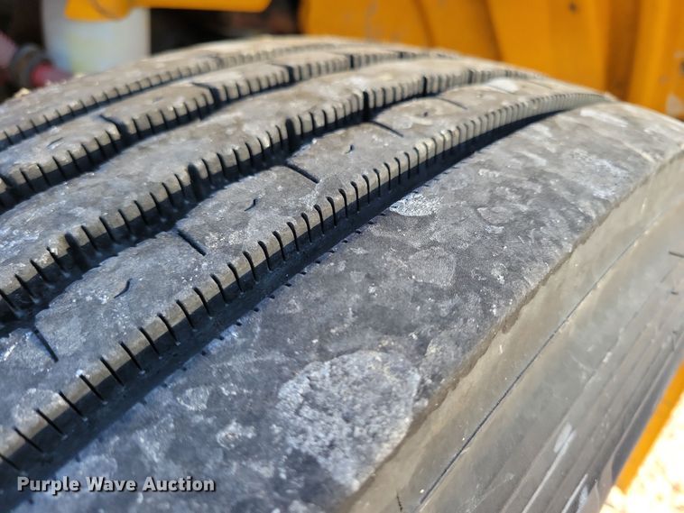 image for item DL7764 2008 Freightliner B2  school bus