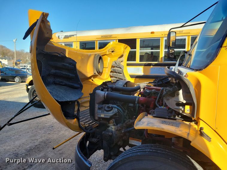 image for item DL7766 2009 Freightliner B2  school bus