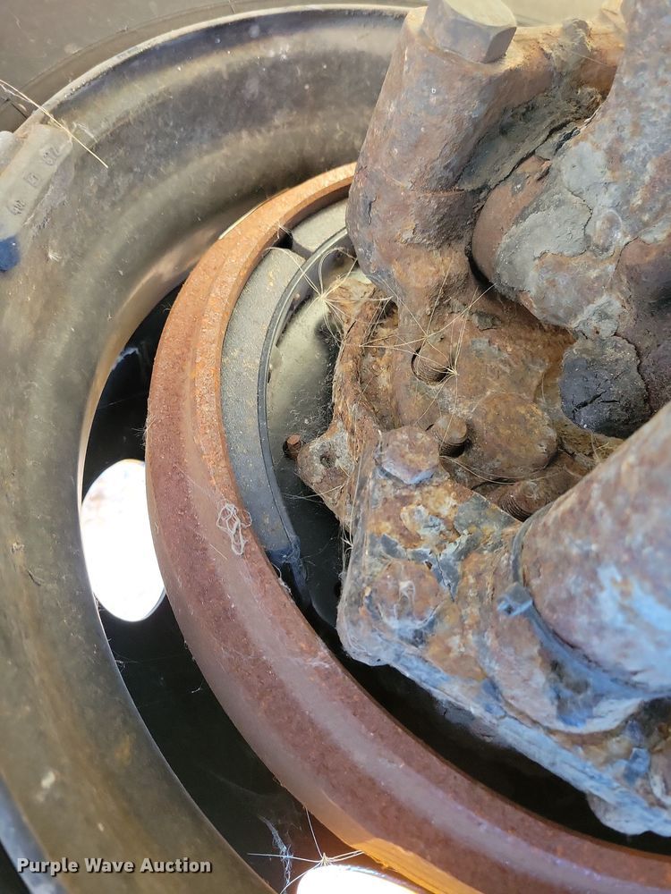 image for item DL7766 2009 Freightliner B2  school bus