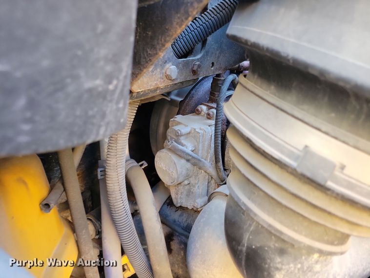 image for item DL7766 2009 Freightliner B2  school bus