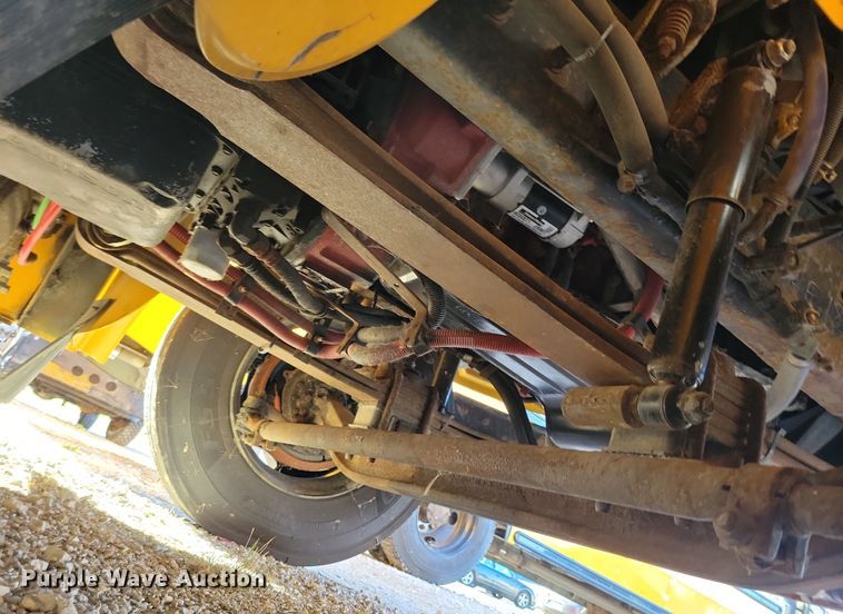 image for item DL7766 2009 Freightliner B2  school bus