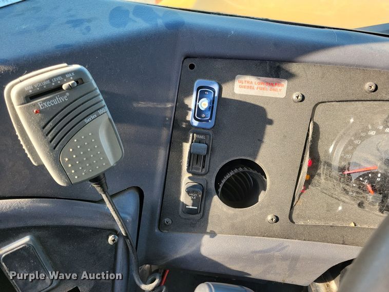 image for item DL7767 2014 Blue Bird Vision  school bus