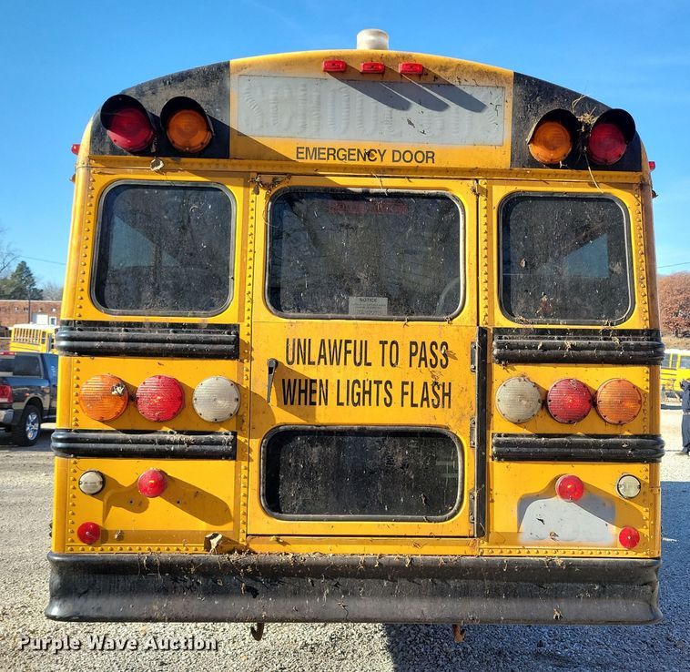 image for item DL7768 2004 Freightliner FS65  school bus