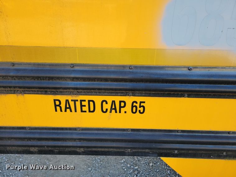 image for item DL7768 2004 Freightliner FS65  school bus