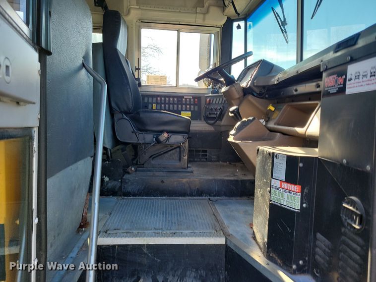 image for item DL7768 2004 Freightliner FS65  school bus