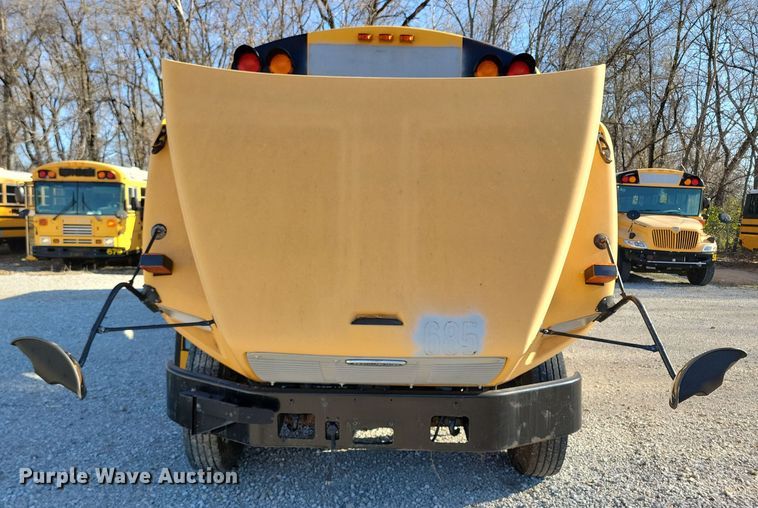 image for item DL7768 2004 Freightliner FS65  school bus