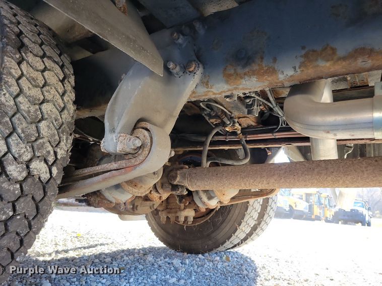 image for item DL7768 2004 Freightliner FS65  school bus