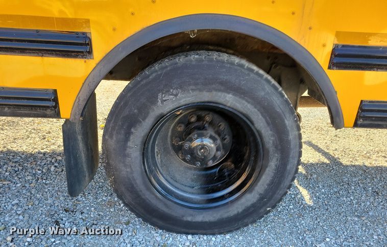 image for item DL7768 2004 Freightliner FS65  school bus