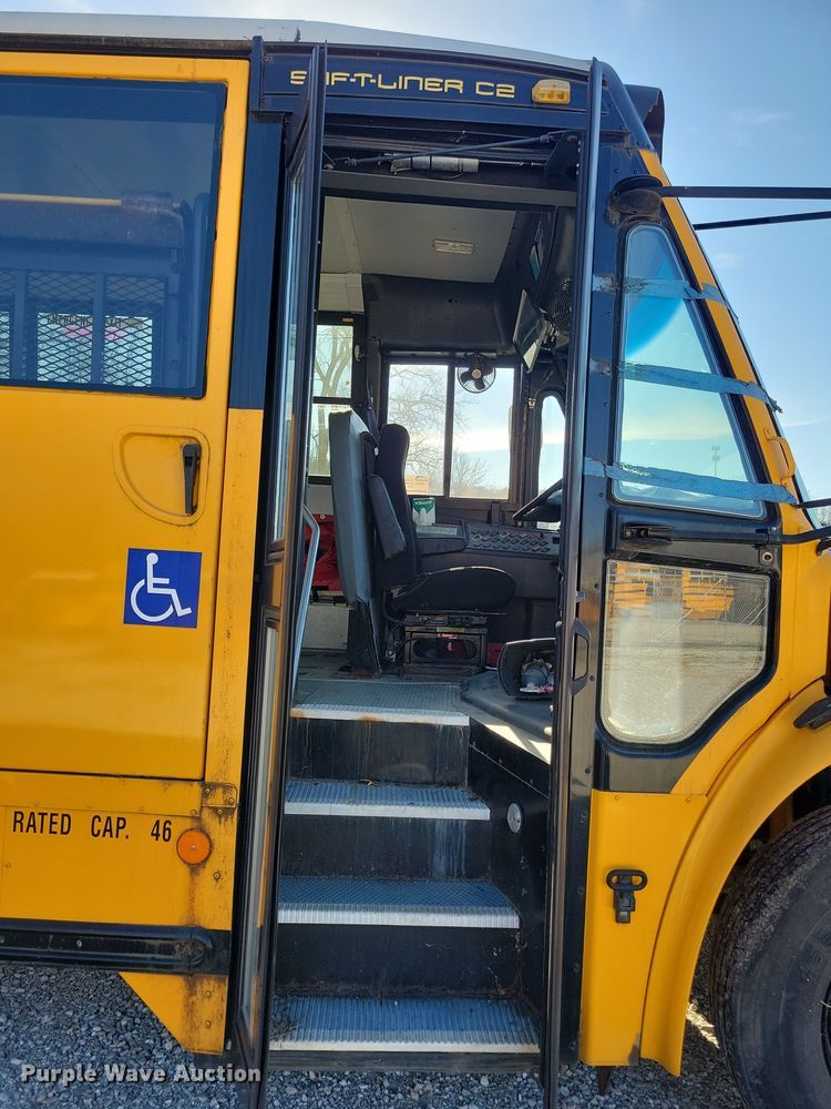 image for item DL7769 2010 Freightliner B2  school bus