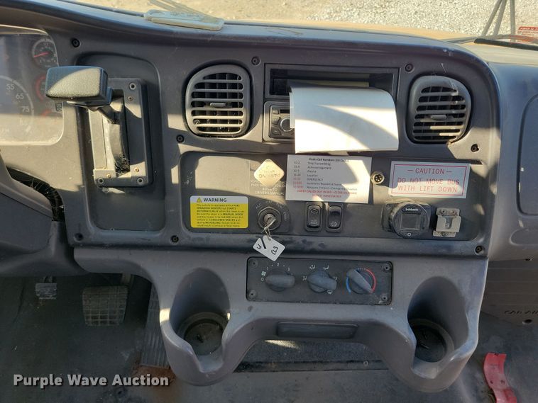 image for item DL7769 2010 Freightliner B2  school bus