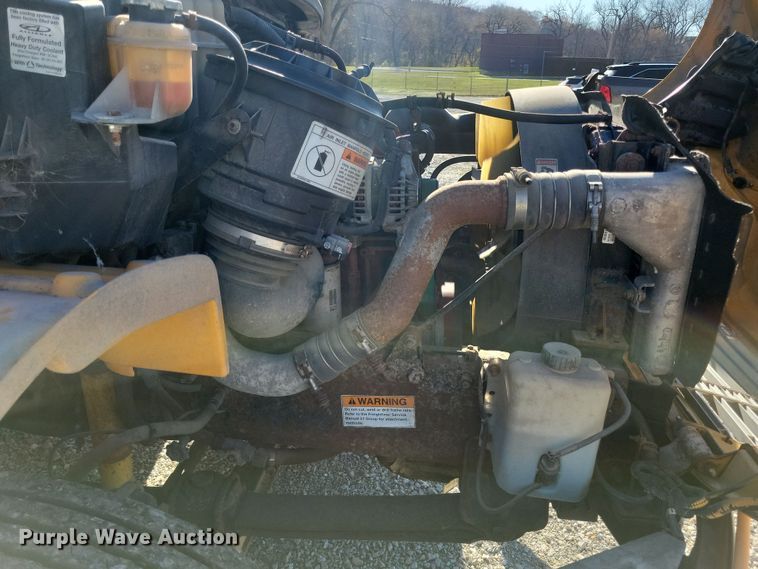 image for item DL7769 2010 Freightliner B2  school bus