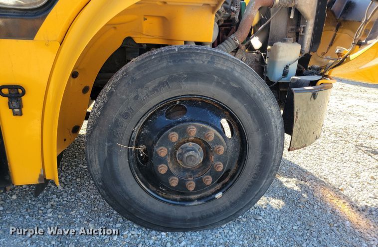 image for item DL7769 2010 Freightliner B2  school bus