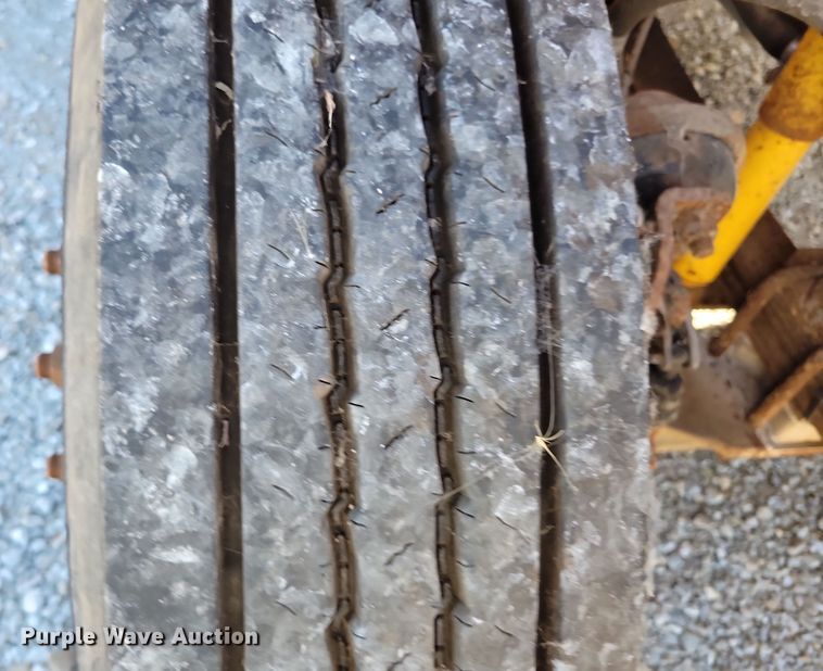 image for item DL7769 2010 Freightliner B2  school bus