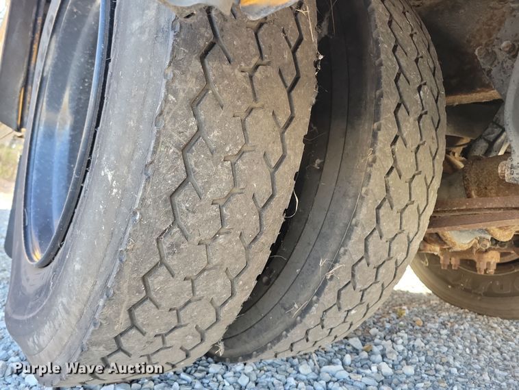 image for item DL7769 2010 Freightliner B2  school bus