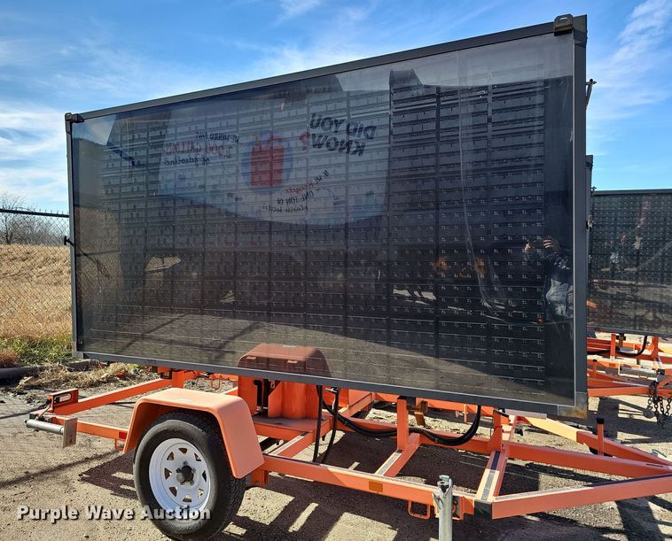 image for item DM1495 2012 Wanco WTMMB  portable road sign