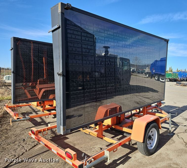 image for item DM1495 2012 Wanco WTMMB  portable road sign