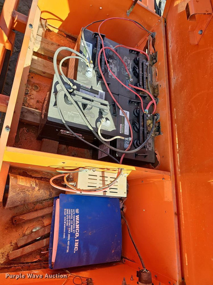 image for item DM1496 2010 Wanco WTMMB  message board trailer